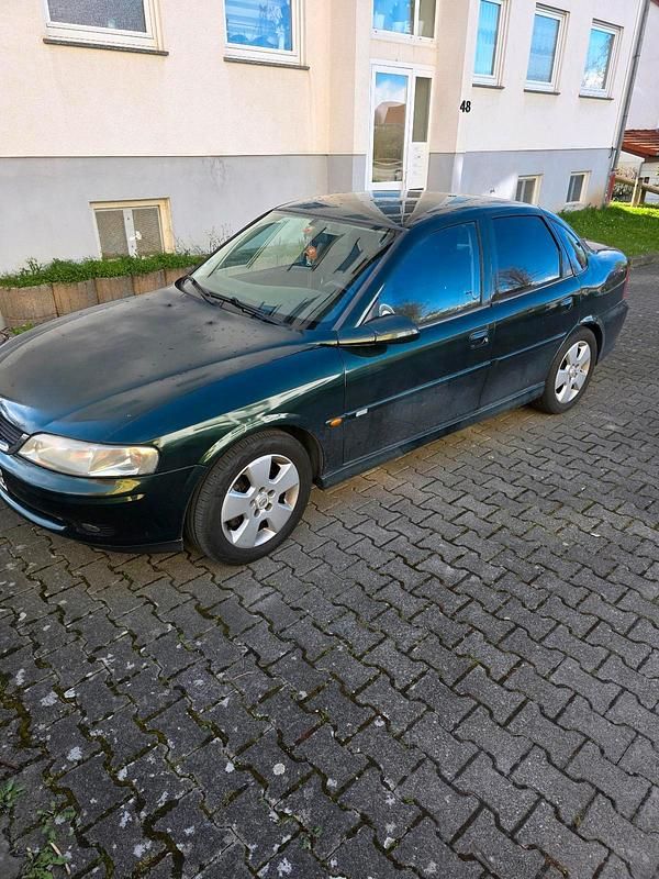 Gebraucht Opel Vectra 116 PS (85 kW) 2000 Grün Limousine