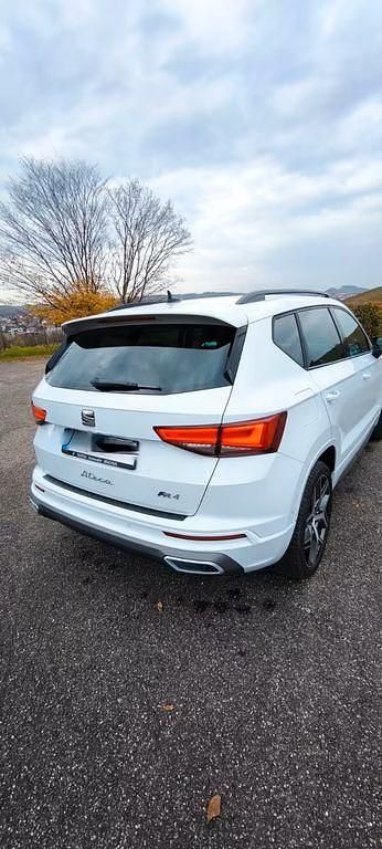 Weiß Gebraucht 2023 Seat Ateca 4Drive SUV | 27.500 € (Guter Preis) - Bild 1/2