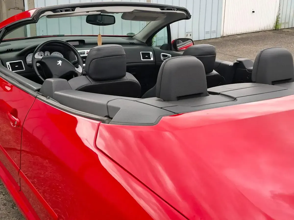 Gebraucht Peugeot 307 CC 136 PS (100 kW) 2005 Rot Cabrio