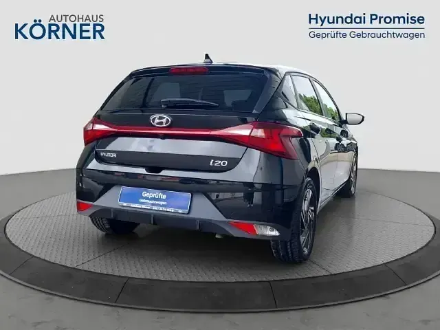 Gebraucht Hyundai i20 Edition 30 101 PS (74 kW) 2022 Schwarz Kleinwagen