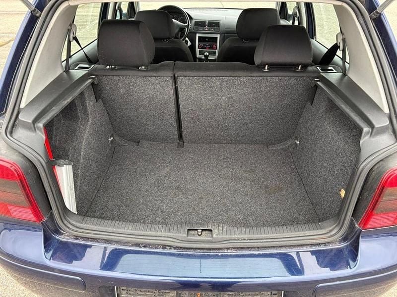 Gebraucht VW Golf IV 101 PS (74 kW) 2003 Blau Limousine