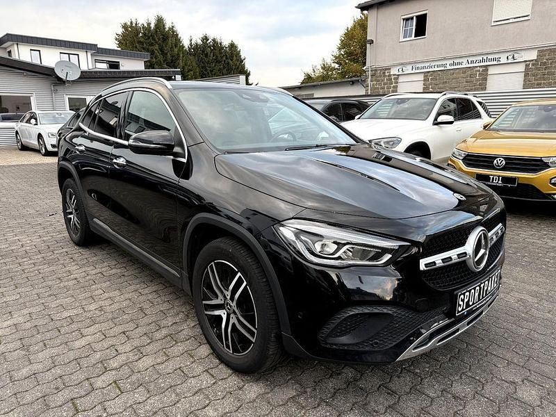 Gebraucht Mercedes GLA220 Sport 190 PS (139 kW) 2020 Schwarz SUV