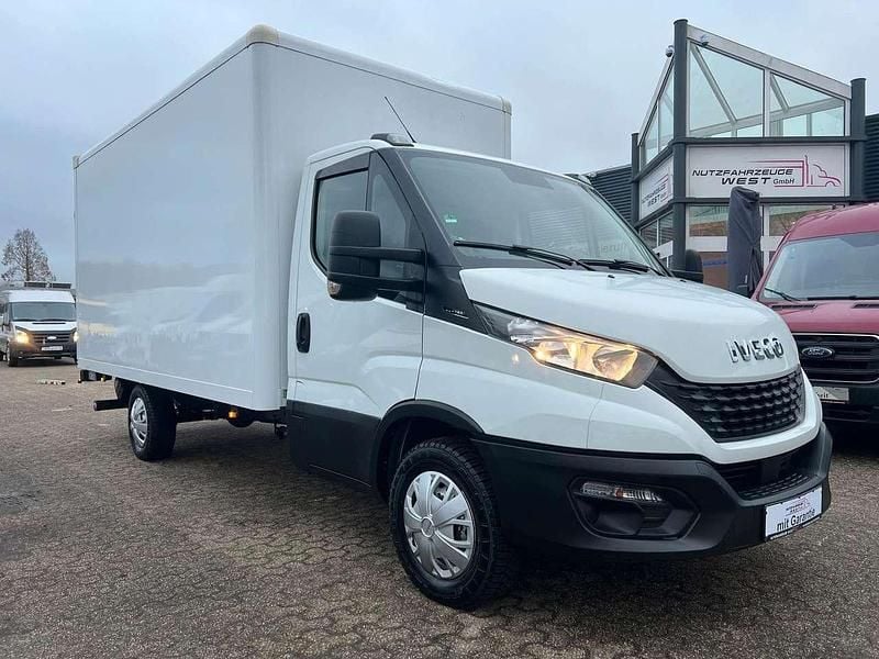 Gebraucht Iveco Daily 155 PS (114 kW) 2021 Weiß Van / Kleinbus
