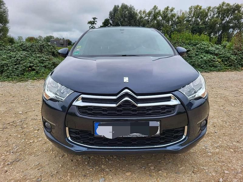 Blau Gebraucht 2011 Citroën DS4 Chic Kleinwagen | 4.599 € (Fairer Preis) - Bild 1/4