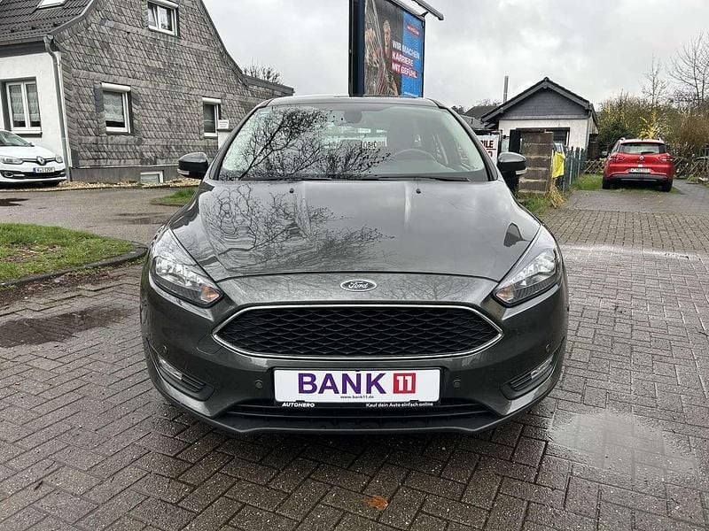 Gebraucht Ford Focus 125 PS (91 kW) 2018 Magneticgrau (metallic) Kombi