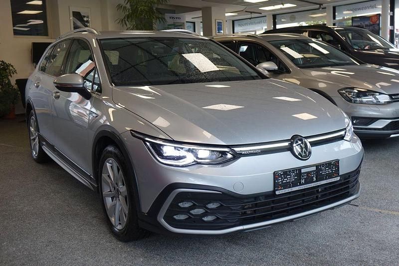 Reflexsilber Gebraucht 2021 VW Golf Alltrack Kombi | 28.999 € (Fairer Preis) - Bild 1/4