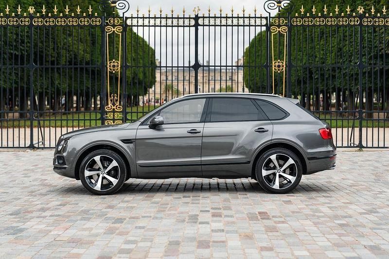 Gebraucht Bentley Bentayga 608 PS (447 kW) 2018 Grau SUV