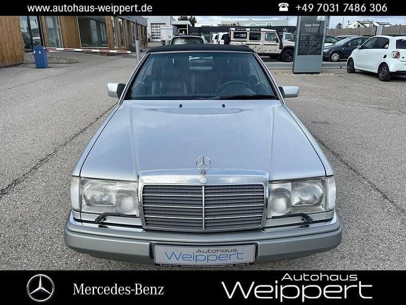 Gebraucht Mercedes E320 224 PS (164 kW) 1993 Silber Cabrio