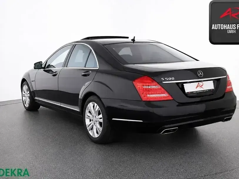 Gebraucht Mercedes S500 435 PS (319 kW) 2012 Obsidianschwarz Limousine