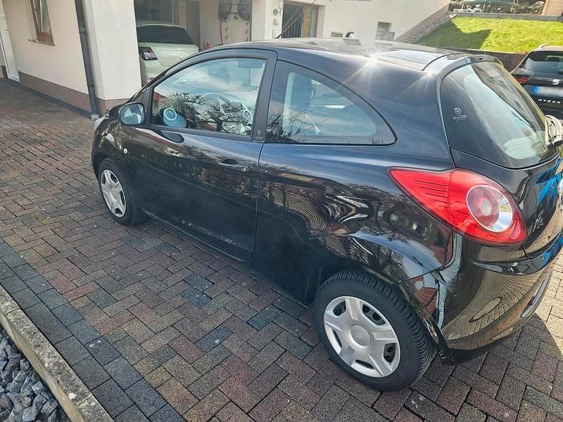 Usata Ford Ka 69 CV (50 kW) 2012 Nero Utilitaria