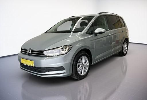 Gebraucht VW Touran Comfortline 150 PS (110 kW) 2024 Silber Van / Kleinbus