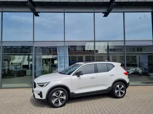 Gebraucht Volvo XC40 145 PS (106 kW) 2023 SUV