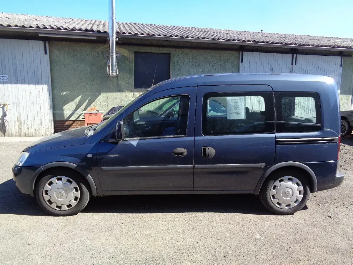 Gebraucht Opel Combo 90 PS (66 kW) 2007 Blau Van / Kleinbus