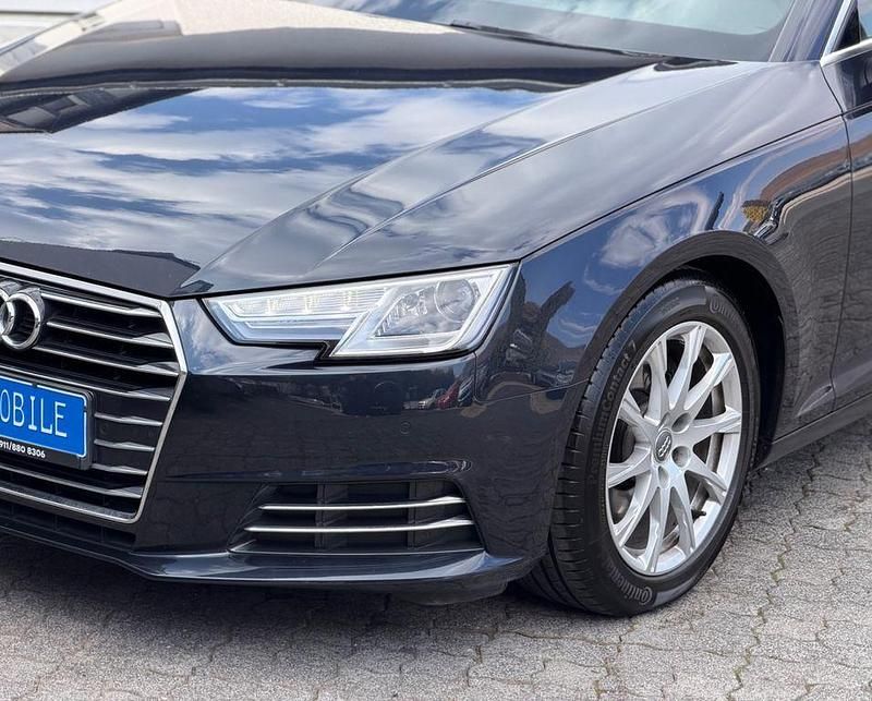 Gebraucht Audi A4 Design 150 PS (110 kW) 2018 Blau Kombi