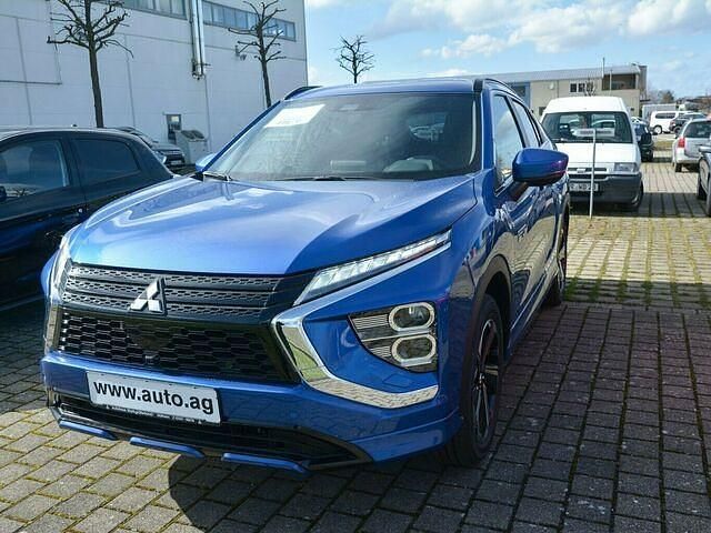 Gebraucht Mitsubishi Eclipse Cross Plus 188 PS (138 kW) 2023 Laserblau SUV