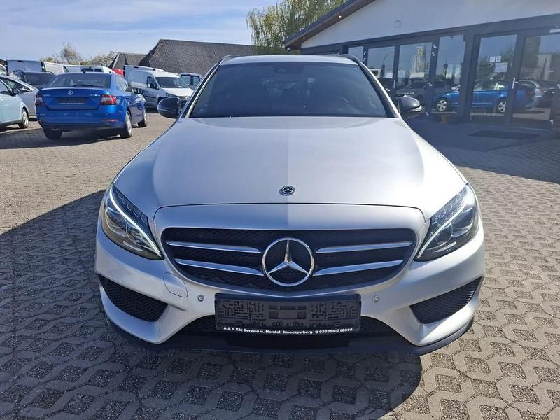 Gebraucht Mercedes C300 AMG line 245 PS (180 kW) 2018 Silber Kombi