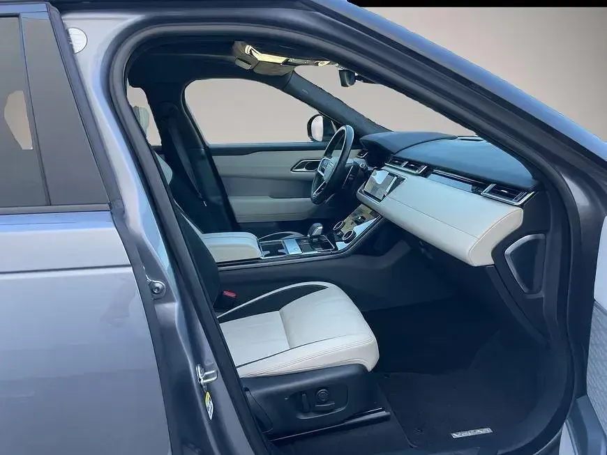 Gebraucht Land Rover Range Rover Velar 300 PS (220 kW) 2021 Manufacturer SUV