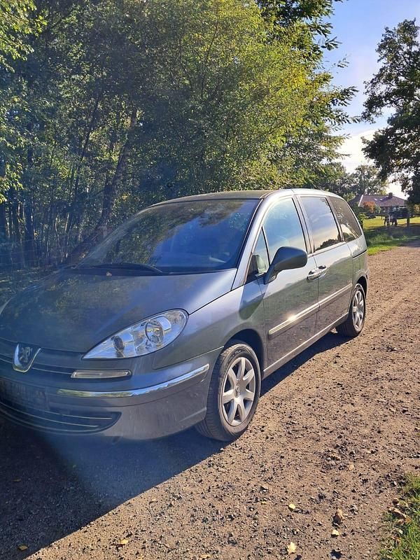 Grau Gebraucht 2010 Peugeot 807 Van / Kleinbus | 3.499 € (Superpreis) - Bild 1/4