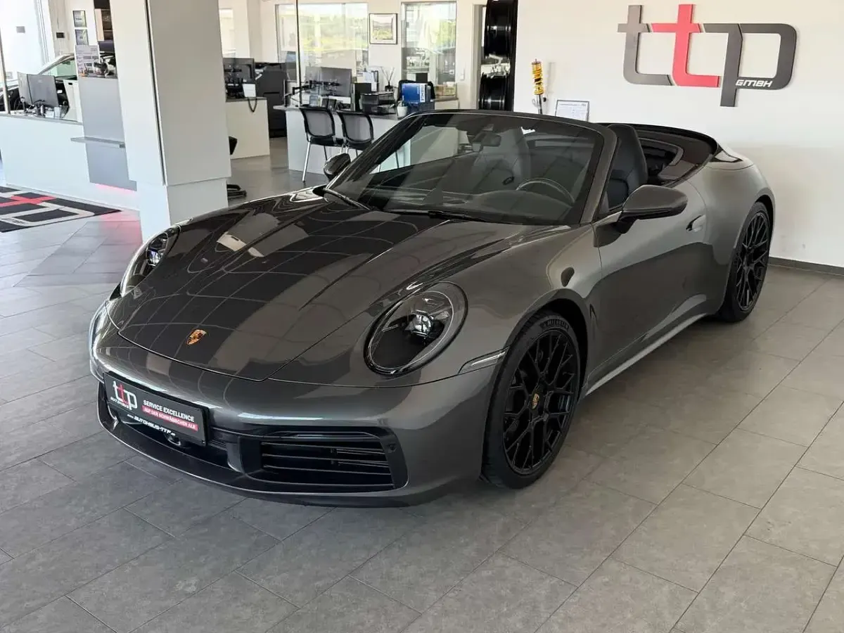 Brugt Porsche 992 385 HK (283 kW) 2023 Grå Cabriolet