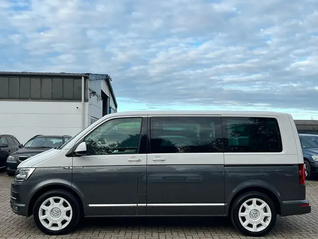 Gebraucht VW Multivan Highline 204 PS (150 kW) 2016 Van / Kleinbus