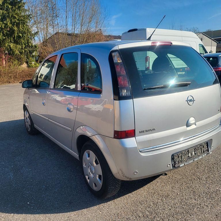 Gebraucht Opel Meriva 105 PS (77 kW) 2006 Silber Van / Kleinbus