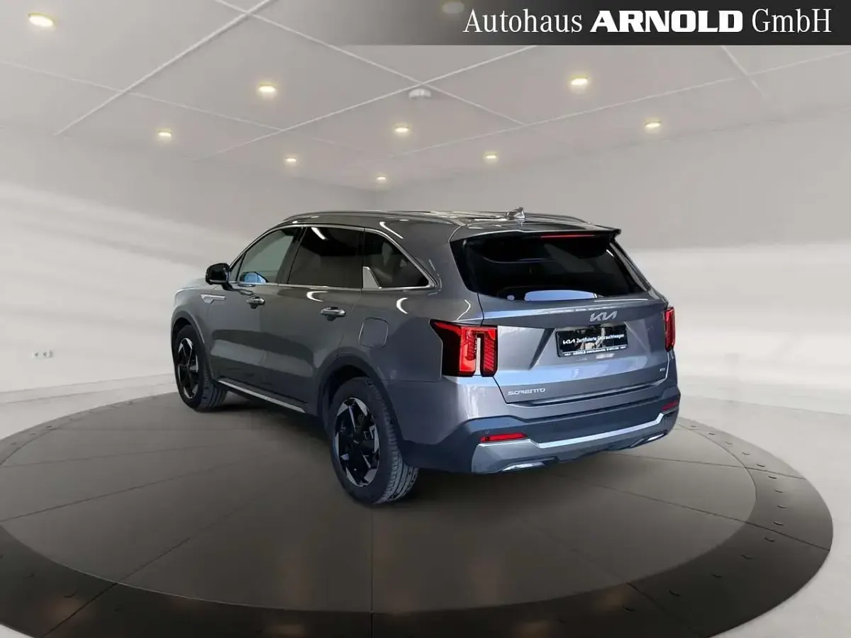 Gebraucht Kia Sorento Spirit 194 PS (142 kW) 2025 Grau (volcanic sand) SUV