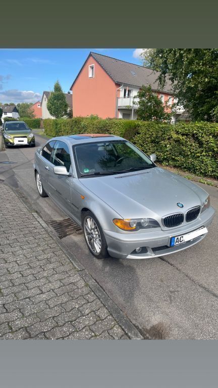 Silber Gebraucht 2003 BMW 318 Sport Line Coupé | 5.500 € (Fairer Preis) - Bild 1/4