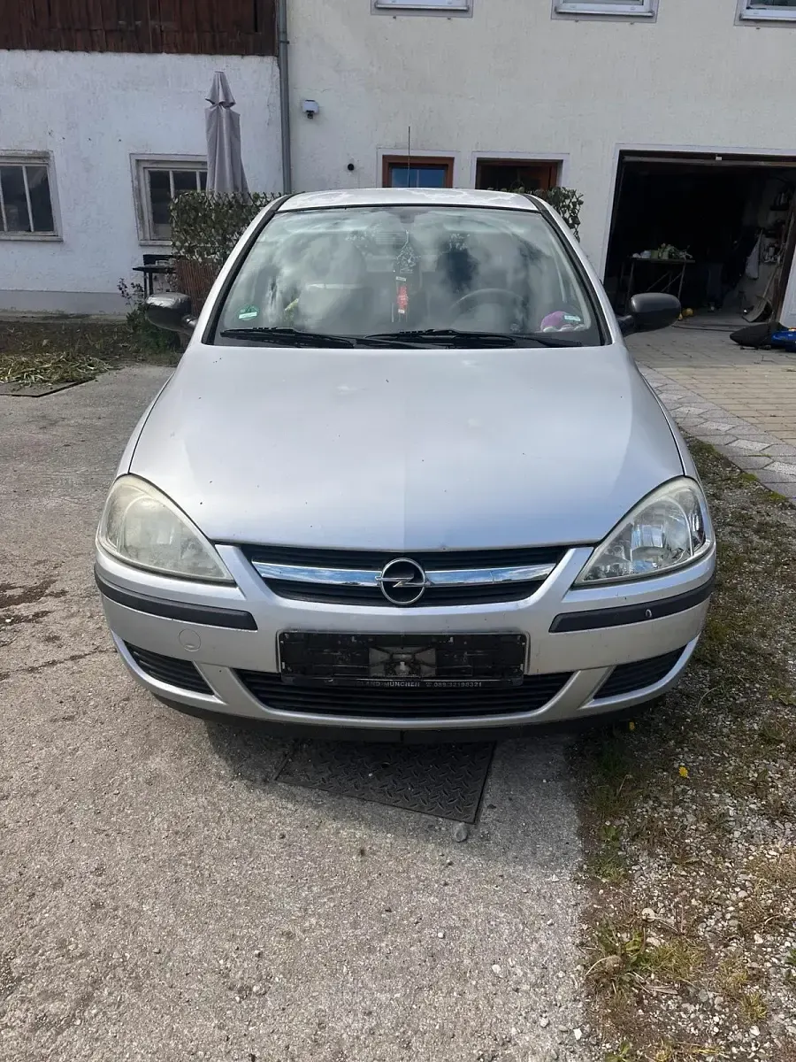 Usata Opel Corsa 65 CV (47 kW) 2004 Grigio Utilitaria