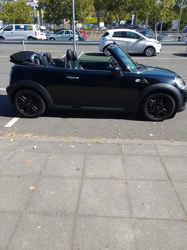 Gebraucht Mini Cooper Cabriolet 98 PS (72 kW) 2012 Schwarz Cabrio