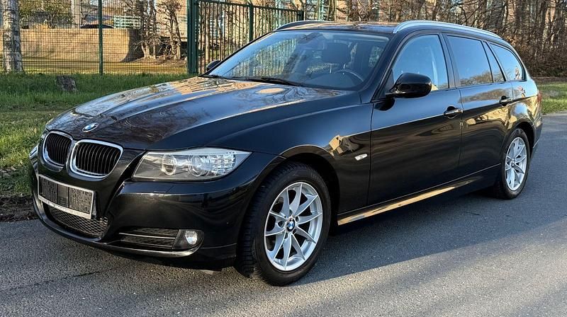 Gebraucht BMW 318 Performance 143 PS (105 kW) 2010 Schwarz Kombi