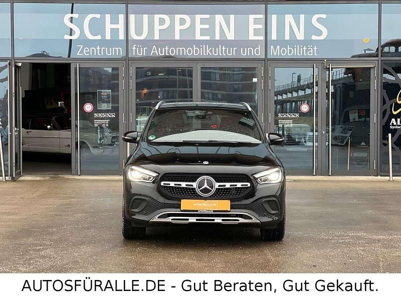 Gebraucht Mercedes GLA200 Progressive 163 PS (119 kW) 2022 Nachtschwarz  unilack SUV