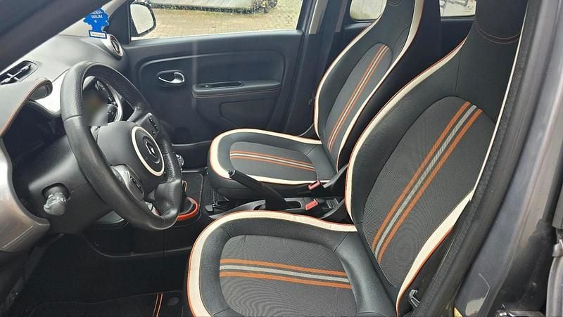 Gebraucht Renault Twingo GT 109 PS (80 kW) 2017 Grau Kleinwagen