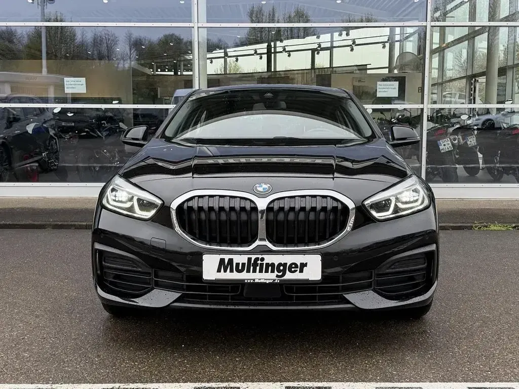 Gebraucht BMW 118 Advantage 140 PS (102 kW) 2022 Schwarz 2 Kleinwagen
