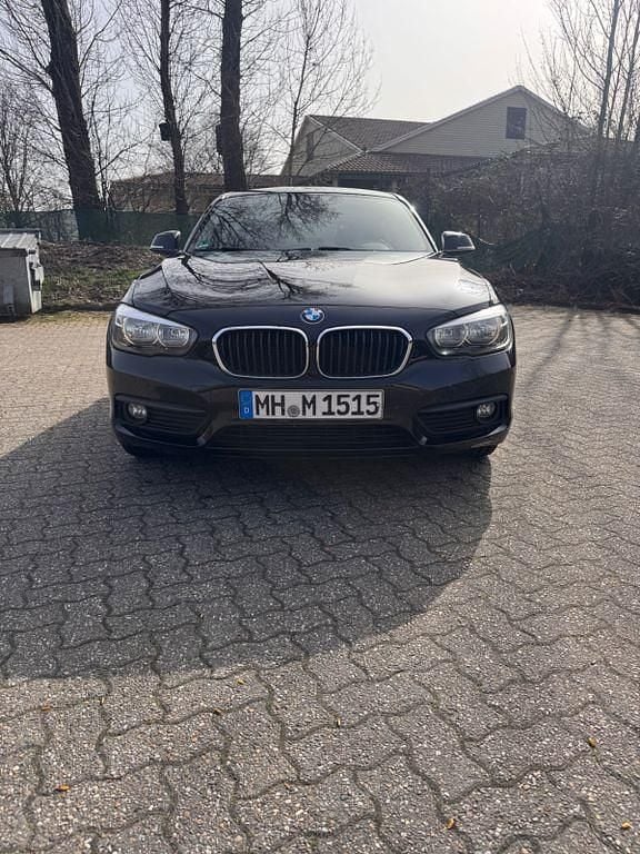 Gebraucht BMW 116 Advantage 116 PS (85 kW) 2016 Schwarz Kleinwagen