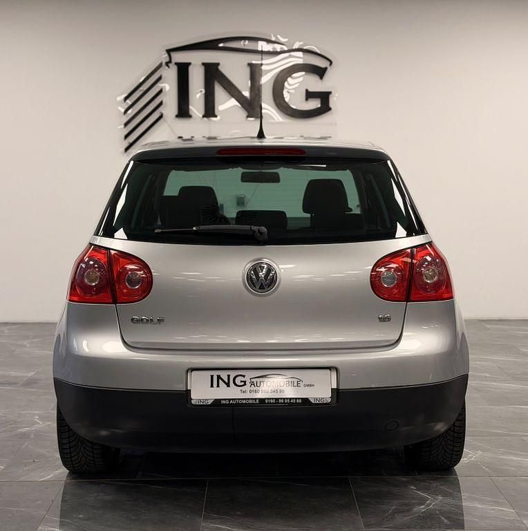 Gebraucht VW Golf V 102 PS (75 kW) 2007 Silber Limousine