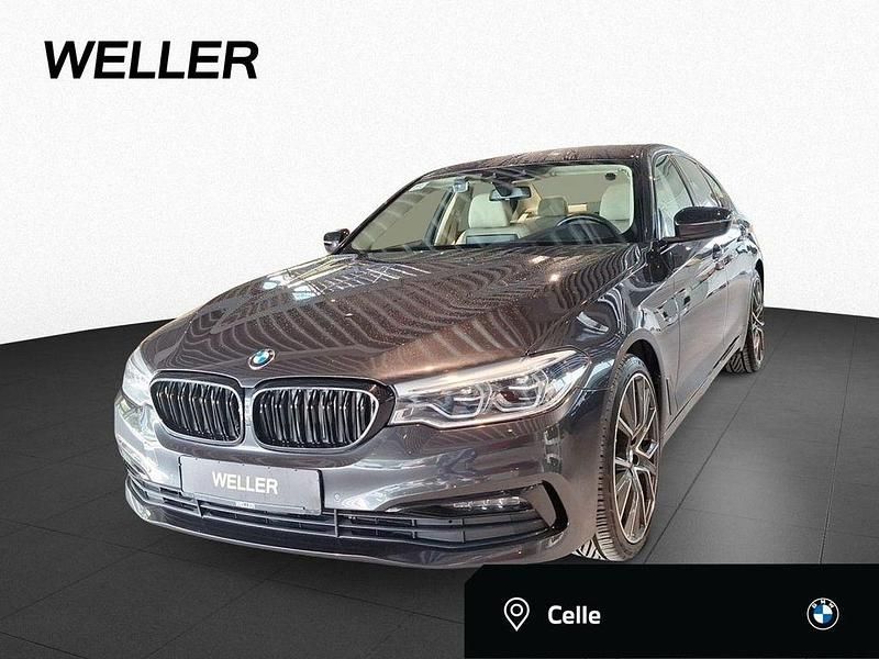 Grau Gebraucht 2019 BMW 540 Luxury Line Limousine | 33.850 € (Guter Preis) - Bild 1/4