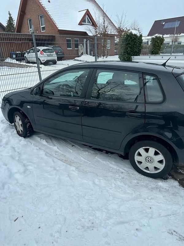 Schwarz Gebraucht 2005 VW Polo Kleinwagen | 750 € (Superpreis) - Bild 1/4