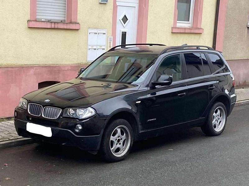 Schwarz Gebraucht 2010 BMW X3 Sport Line SUV | 3.990 € (Superpreis) - Bild 1/4