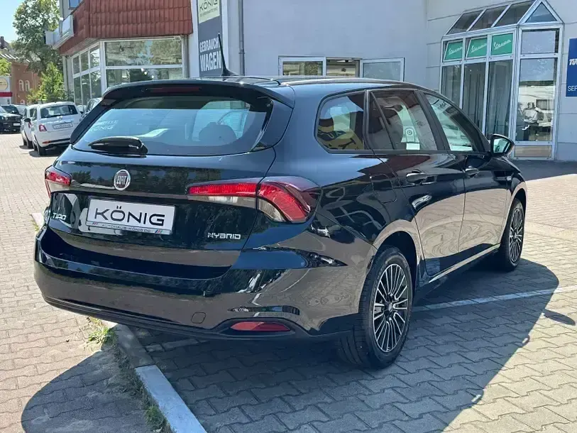 Gebraucht Fiat Tipo Basis 131 PS (96 kW) 2023 Schwarz Kombi