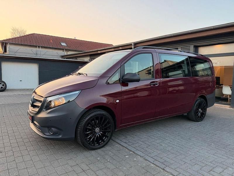 Gebraucht Mercedes Vito 163 PS (119 kW) 2017 Rot Van