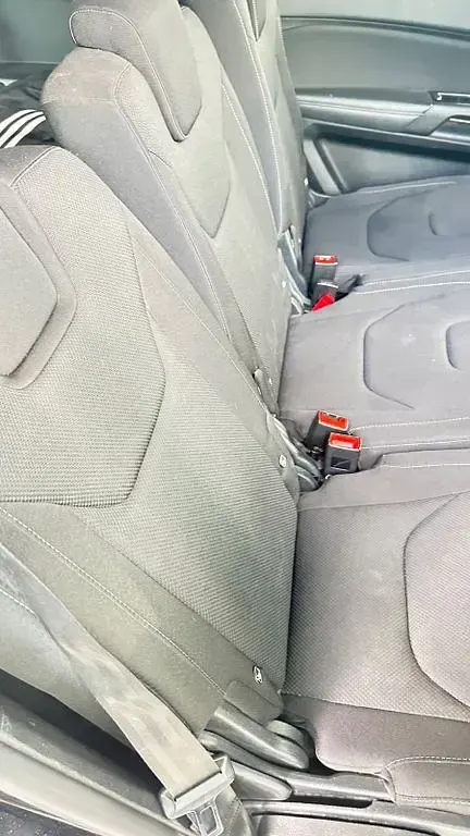 Używany Ford S-MAX Titanium 190 KM (139 kW) 2021 Czarny Minivan