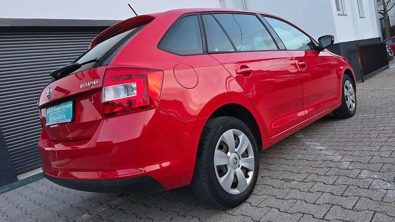 Gebraucht Skoda Rapid 90 PS (66 kW) 2018 Rot Kombi