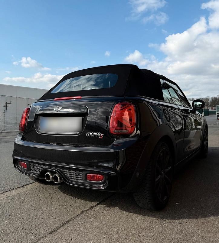 Gebraucht Mini Cooper S Cabriolet 192 PS (141 kW) 2018 Schwarz Cabrio