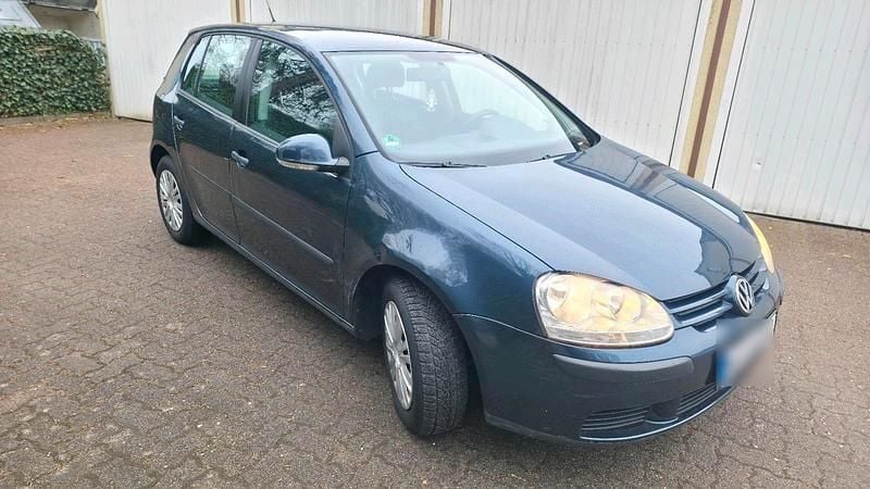 Gebraucht VW Golf V 95 PS (69 kW) 2006 Blau Kleinwagen