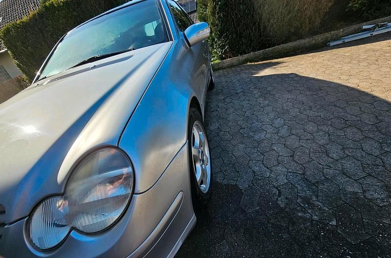 Gebraucht Mercedes C230 197 PS (144 kW) 2001 Grau Coupé
