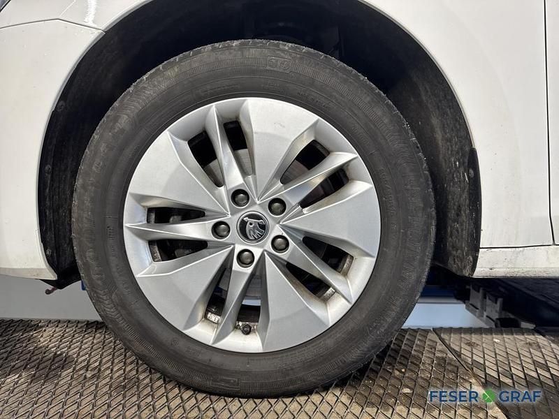 Gebraucht Skoda Octavia 150 PS (110 kW) 2022 Candy weiss Kombi