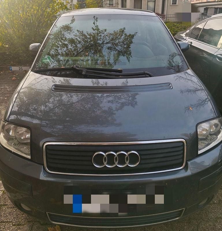 Grau Gebraucht 2003 Audi A2 Kleinwagen | 1.200 € (Superpreis) - Bild 1/4