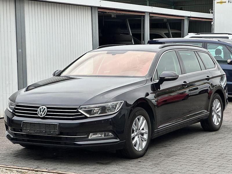 Schwarz Gebraucht 2017 VW Passat Comfortline Kombi | 8.999 € (Guter Preis) - Bild 1/4