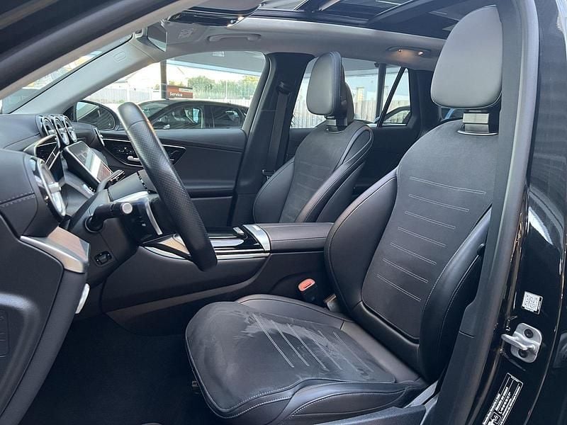 Gebraucht Mercedes GLC220 AMG 197 PS (144 kW) 2024 Obsidianschwarz  metallic SUV