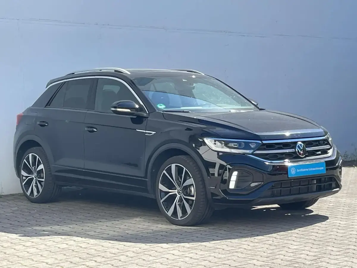 Gebraucht VW T-Roc R-line 150 PS (110 kW) 2024 Deep black perleffekt SUV
